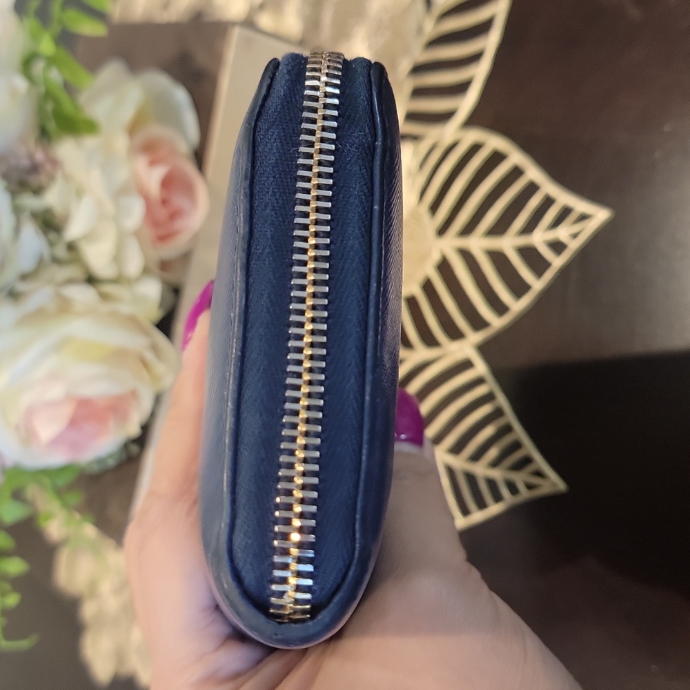 Authentic Prada Zippy Wallet - image 4